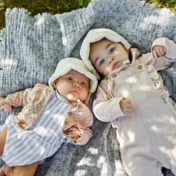 Babymössa White Boucle