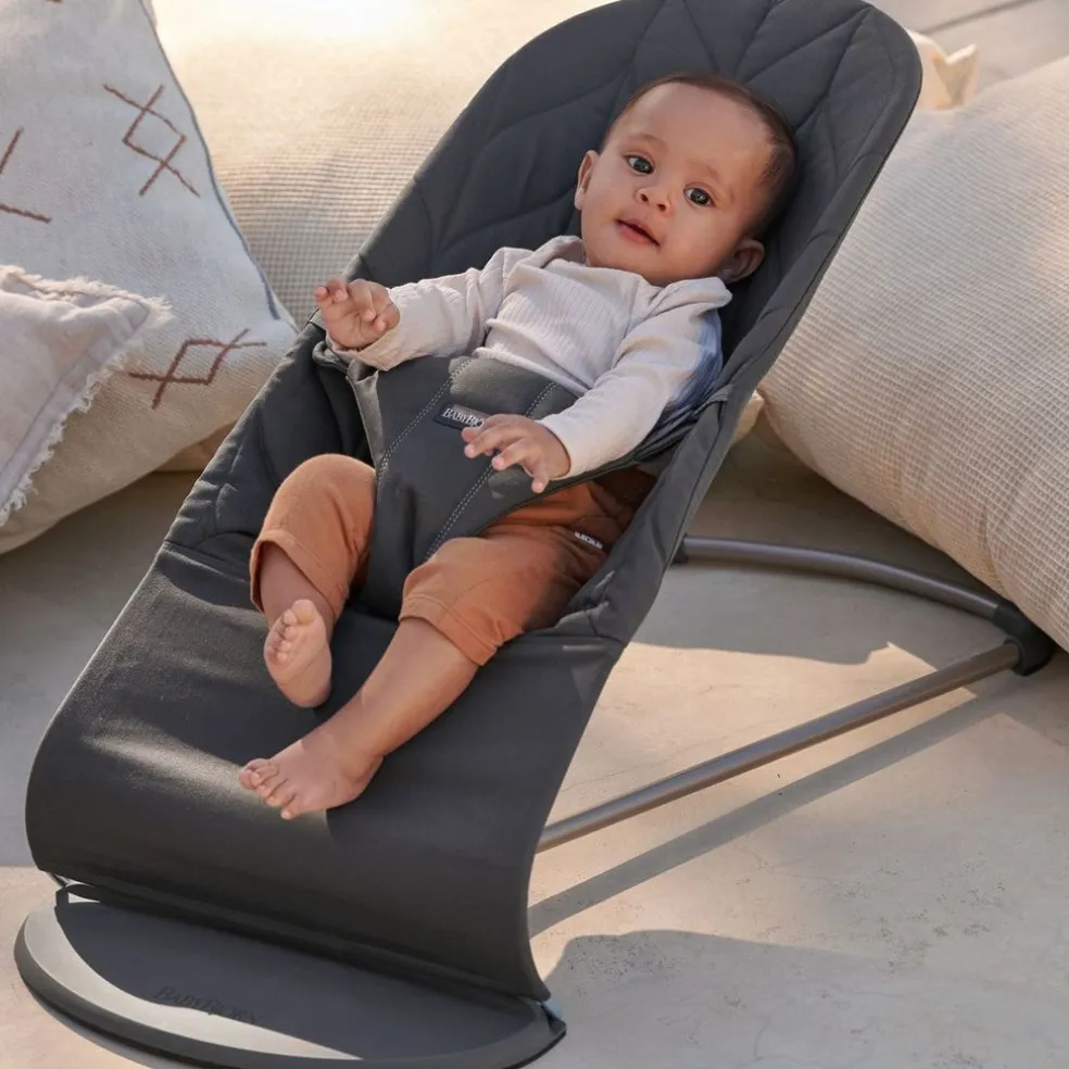 Bliss Petal Quilt Babysitter Anthracite