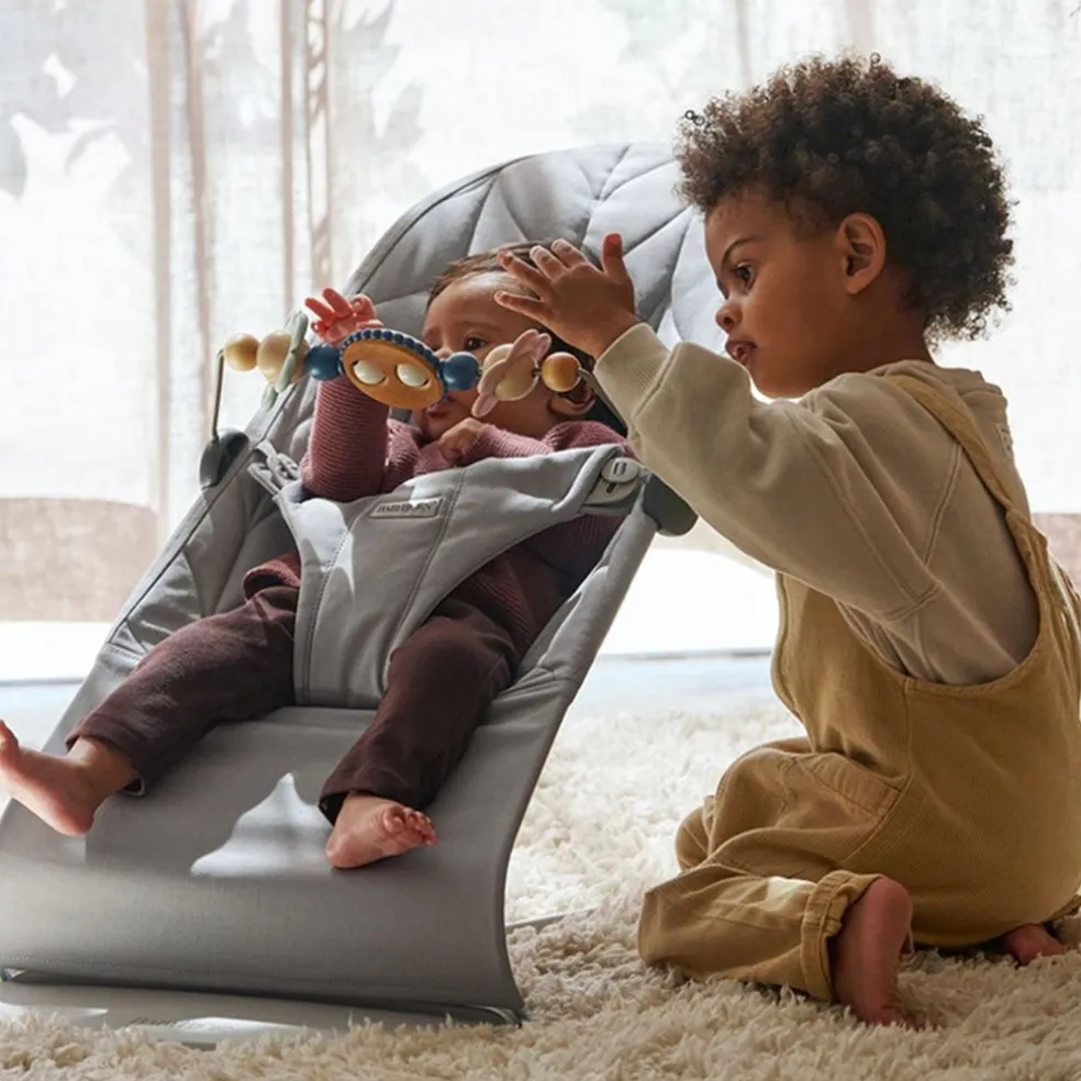 Bliss Petal Quilt Babysitter Ljusgrå