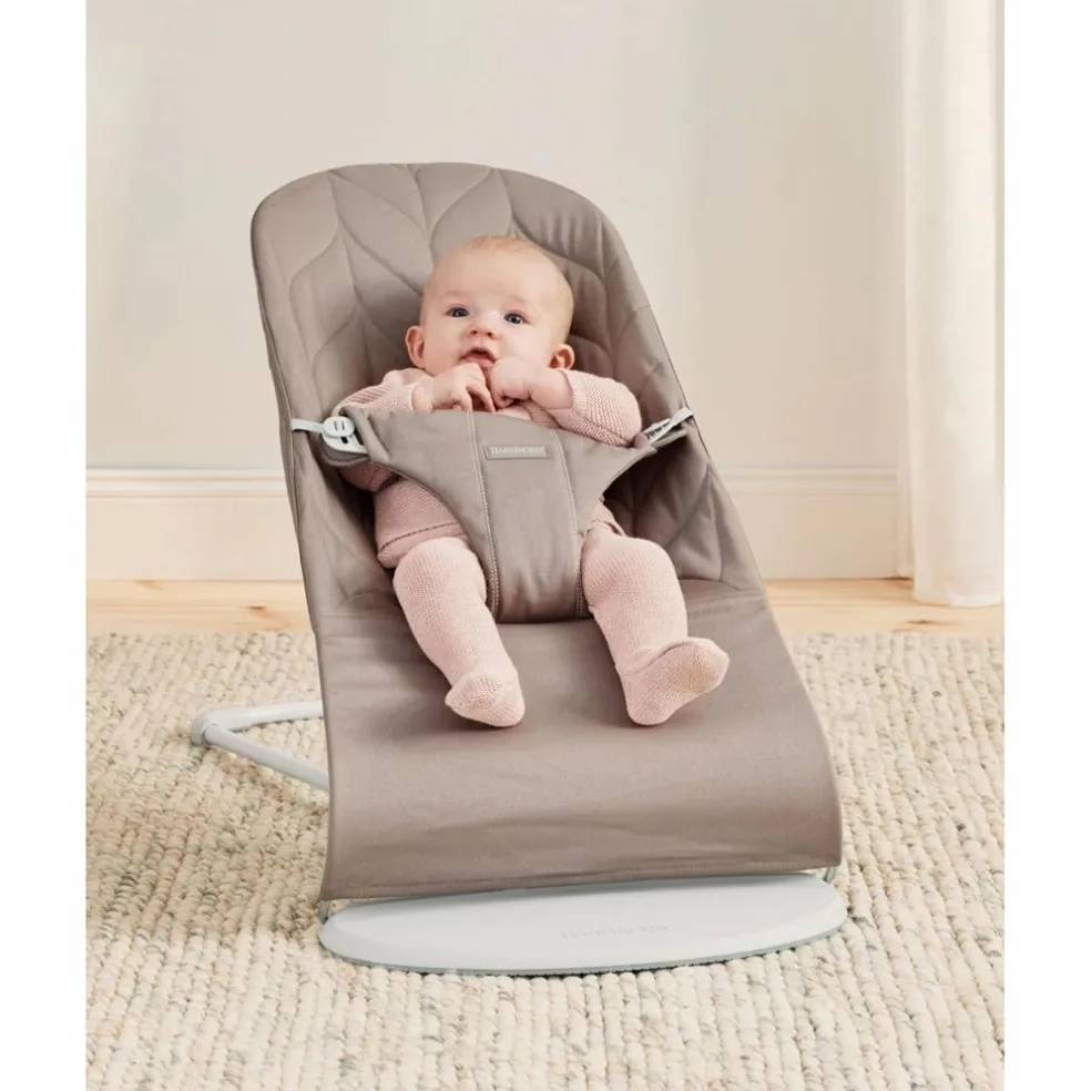 Bliss Petal Quilt Babysitter Sand Grey