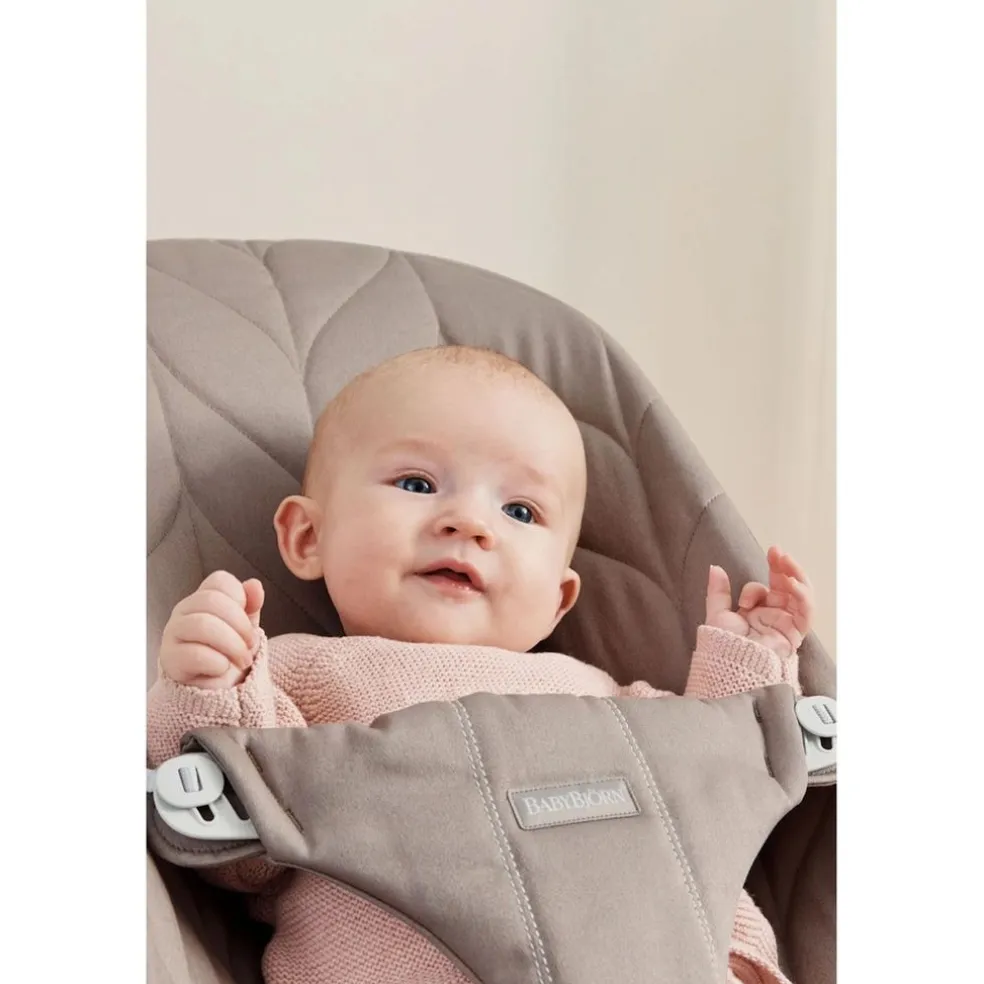 Bliss Petal Quilt Babysitter Sand Grey