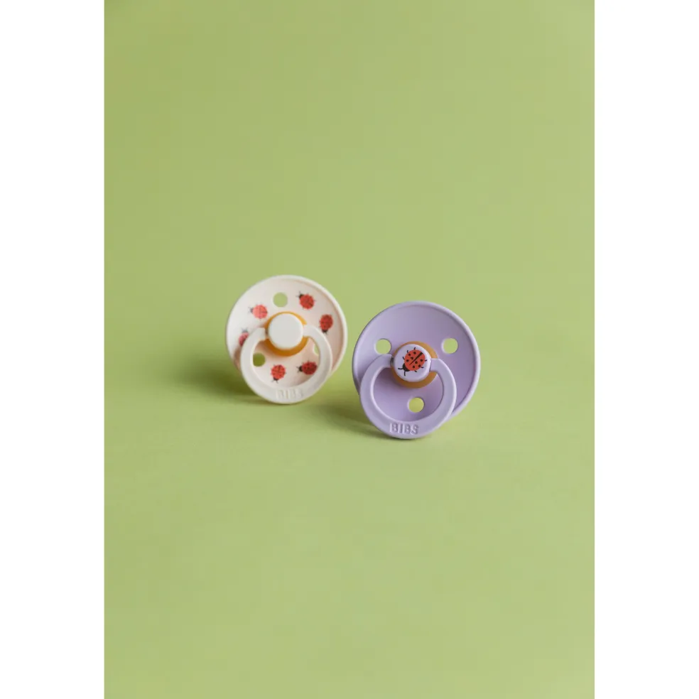 Studio Colour Ladybug 2-pack Runda Latexnappar Violet Sky Mix