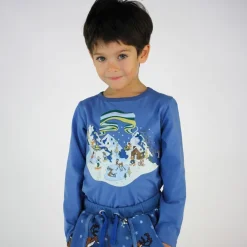 T-shirt i Federal Blue med vinterlandskapsdesign